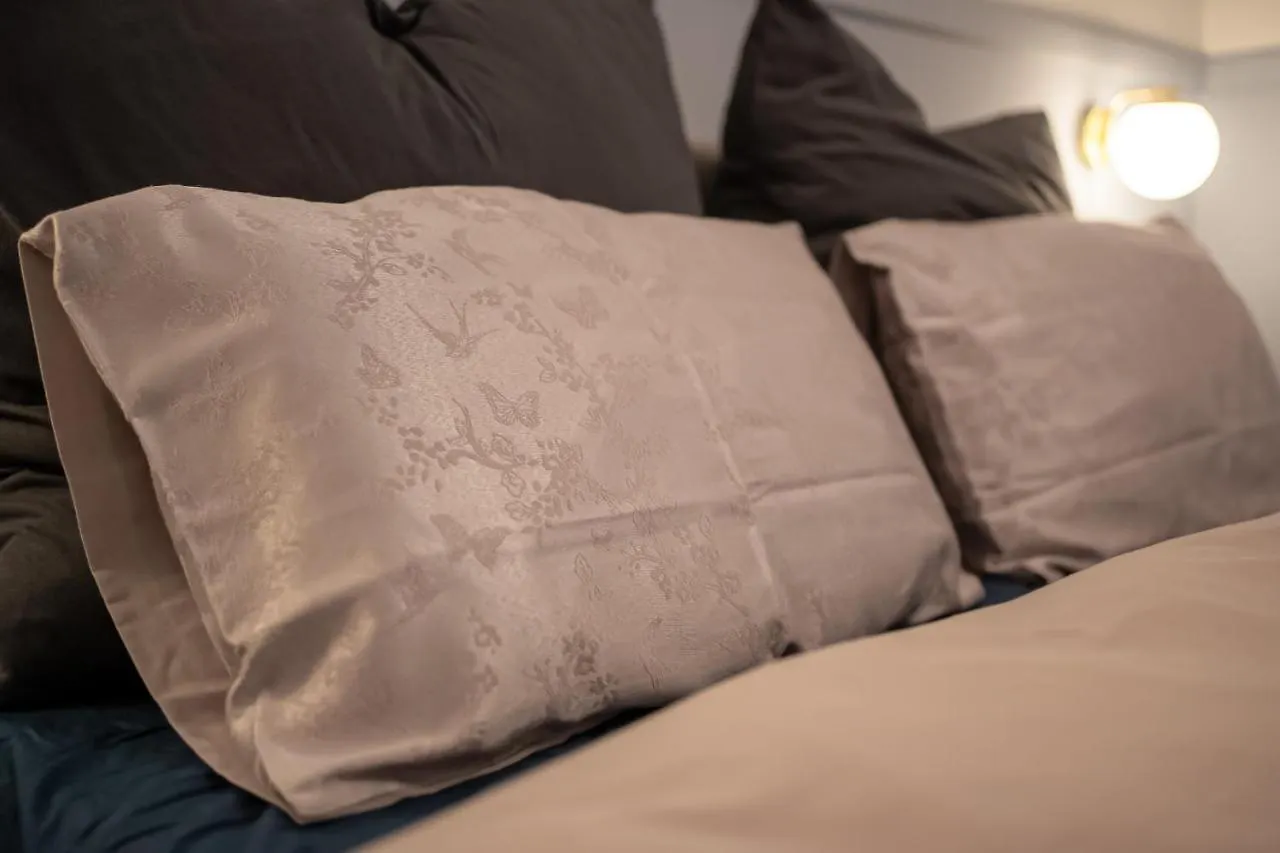 Appartement Designer Loft-Ferienwohnung Im Zentrum Mit Tiefgaragen-Parkplatz, Waschmaschine Und Privatterrasse Leipzig Duitsland