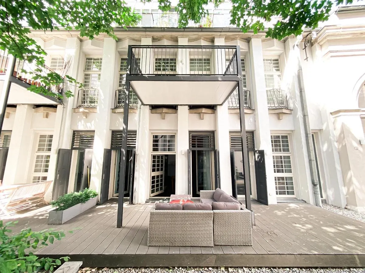 Designer Loft-Ferienwohnung Im Zentrum Mit Tiefgaragen-Parkplatz, Waschmaschine Und Privatterrasse Leipzig Appartement